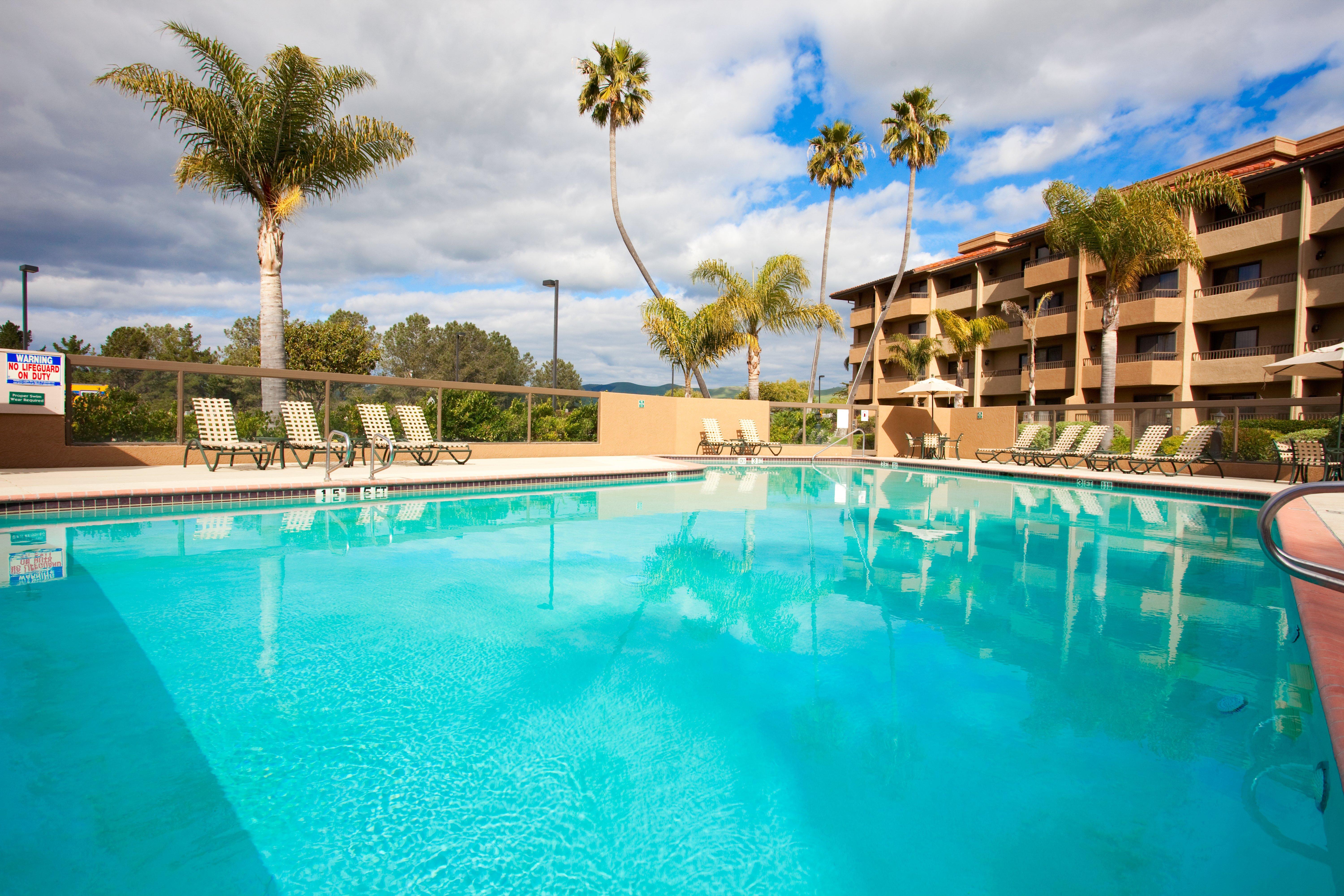 Holiday Inn & Suites Santa Maria By Ihg Exterior foto