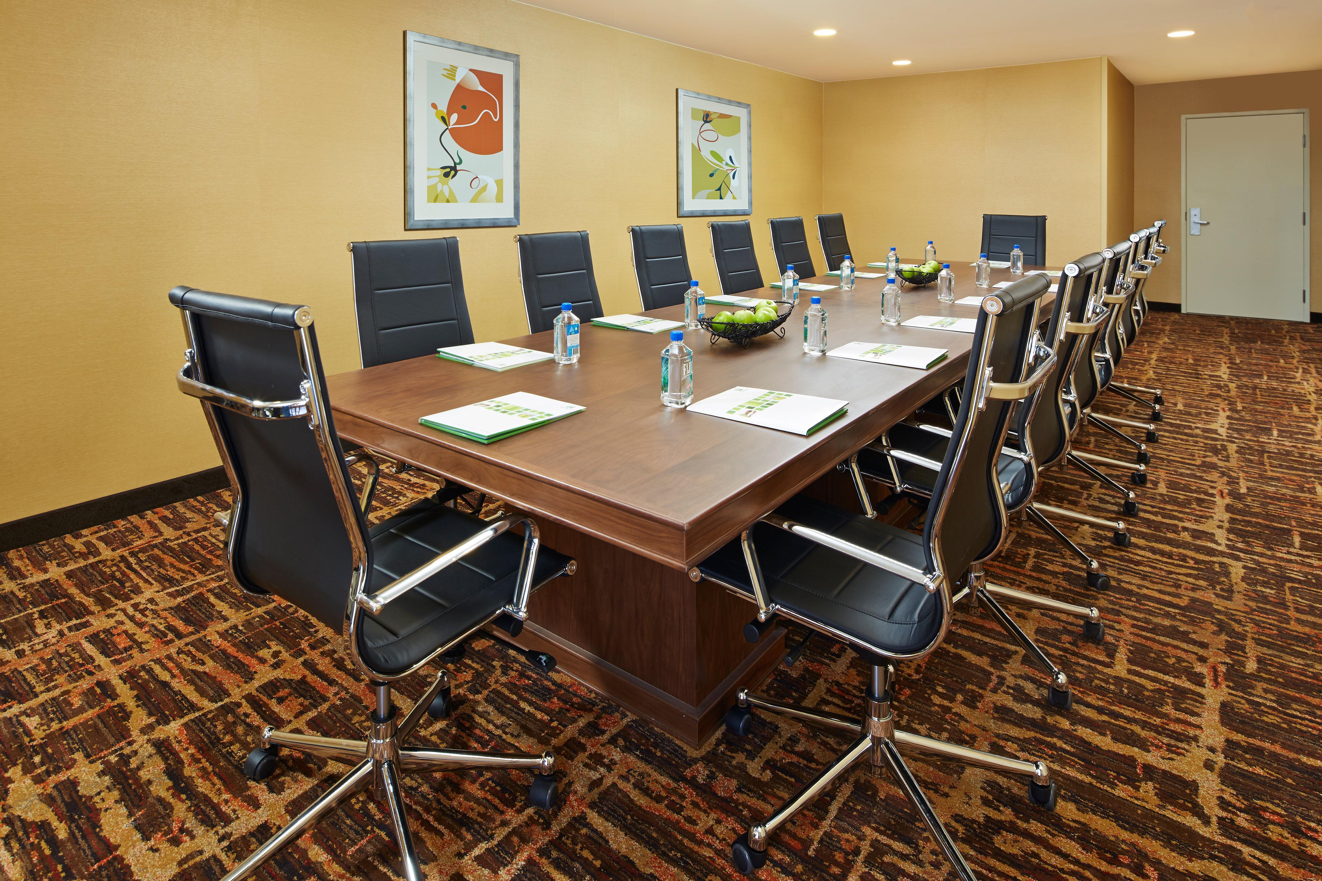 Holiday Inn & Suites Santa Maria By Ihg Einrichtungen foto